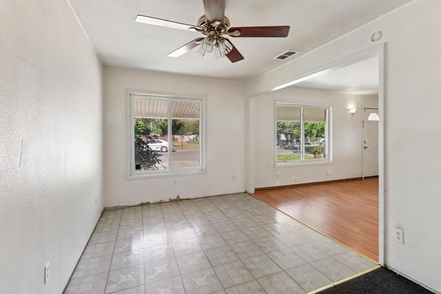 1022 Frienza Ave, Sacramento, CA 95815