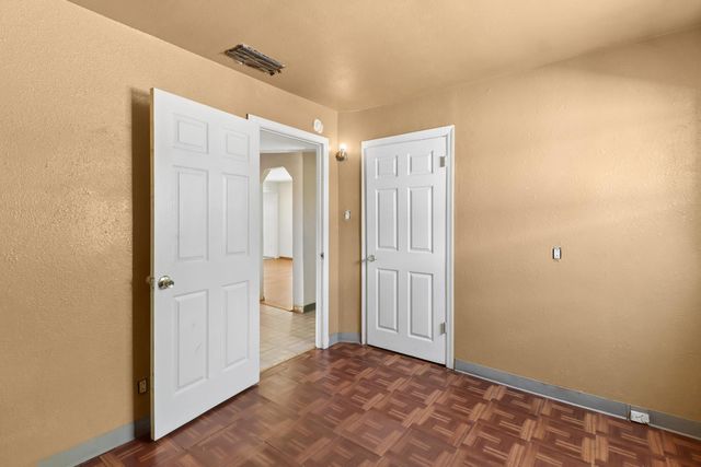 1022 Frienza Ave, Sacramento, CA 95815