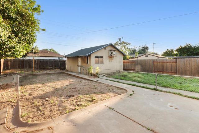 1022 Frienza Ave, Sacramento, CA 95815