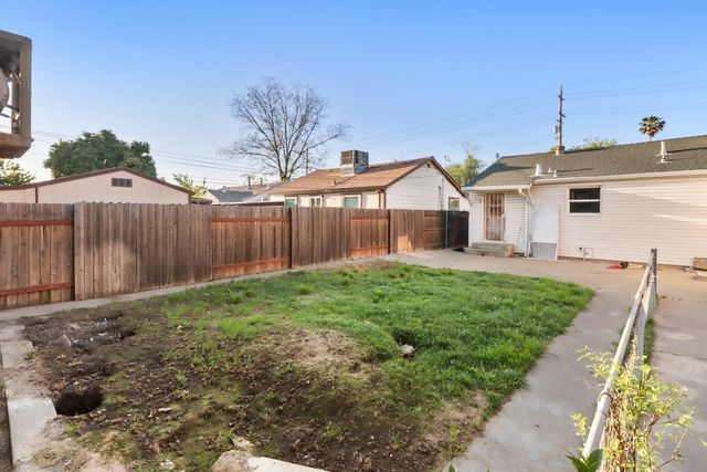 1022 Frienza Ave, Sacramento, CA 95815