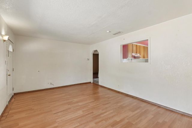 1022 Frienza Ave, Sacramento, CA 95815