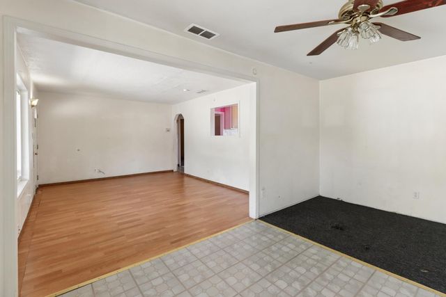 1022 Frienza Ave, Sacramento, CA 95815