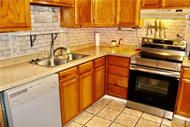 211 E Plum Street, Tipp City, OH 45371
