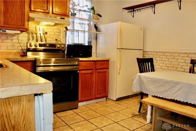 211 E Plum Street, Tipp City, OH 45371