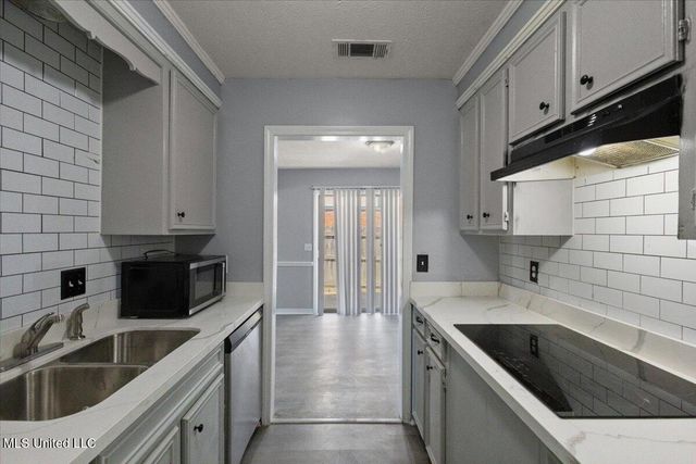 2455 River Oaks Boulevard, A And B, Jackson, MS 39211