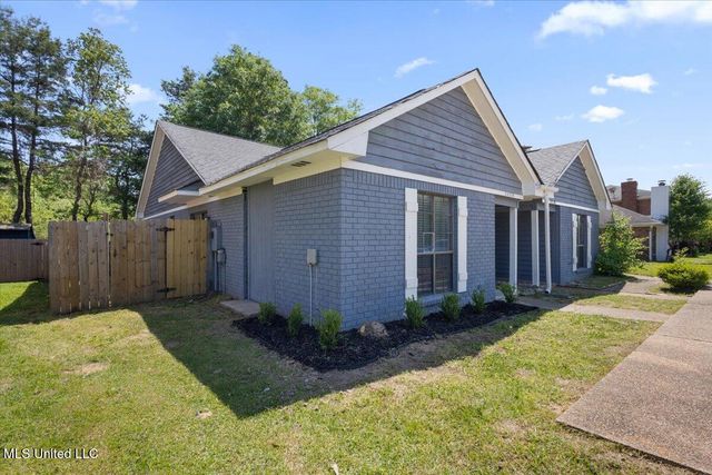 2455 River Oaks Boulevard, A And B, Jackson, MS 39211