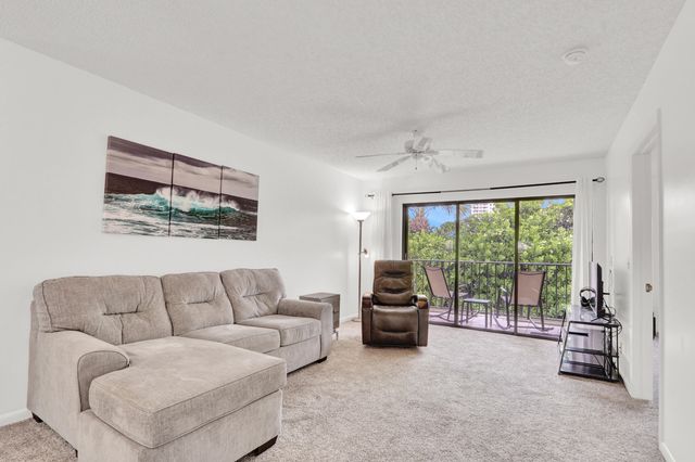 115 Bamboo Road 205, Palm Beach Shores, FL 33404