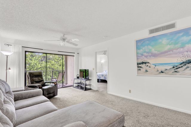 115 Bamboo Road 205, Palm Beach Shores, FL 33404