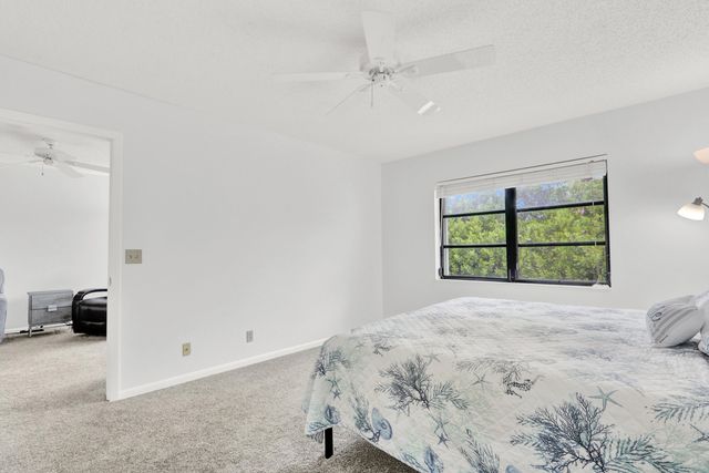 115 Bamboo Road 205, Palm Beach Shores, FL 33404