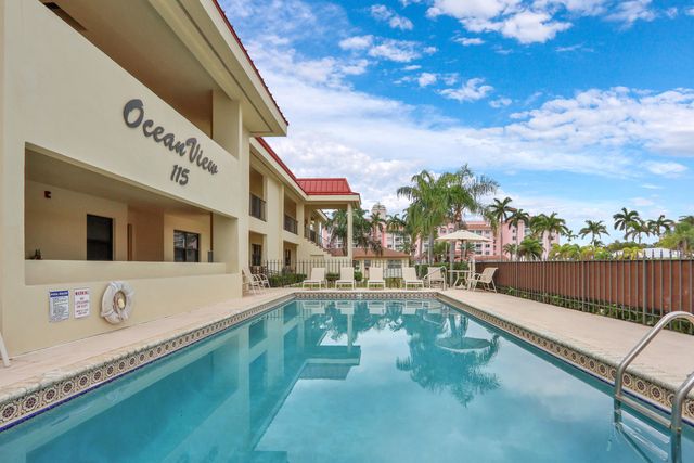 115 Bamboo Road 205, Palm Beach Shores, FL 33404