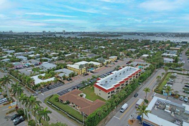 115 Bamboo Road 205, Palm Beach Shores, FL 33404