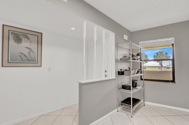 115 Bamboo Road 205, Palm Beach Shores, FL 33404