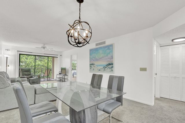 115 Bamboo Road 205, Palm Beach Shores, FL 33404