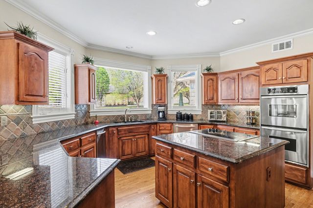 1195 Rosewood Trl, Mount Juliet, TN 37122