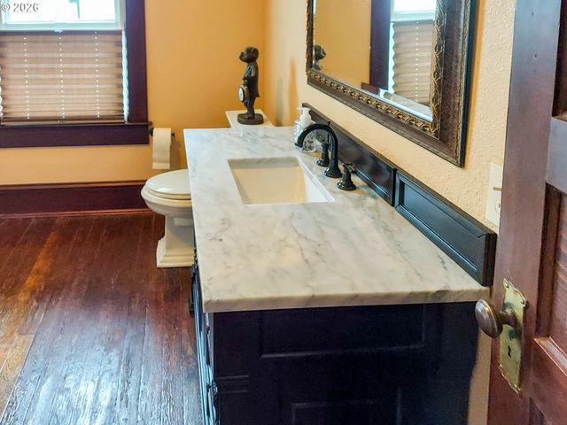 837 Se WATSON St, Roseburg, OR 97470