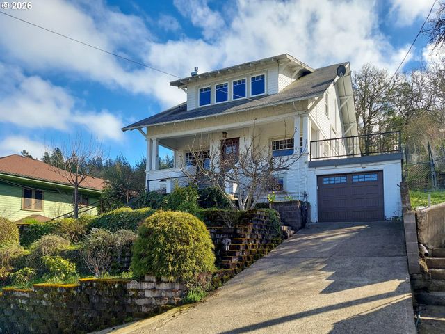 837 Se WATSON St, Roseburg, OR 97470