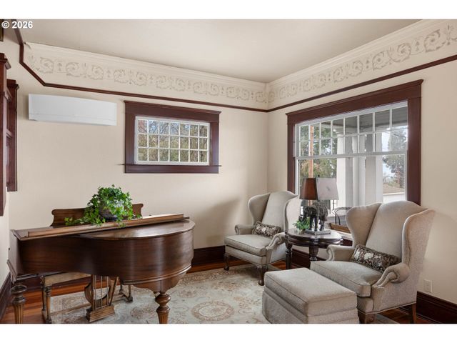 837 Se WATSON St, Roseburg, OR 97470