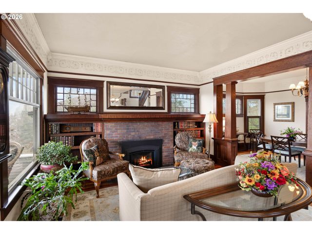 837 Se WATSON St, Roseburg, OR 97470