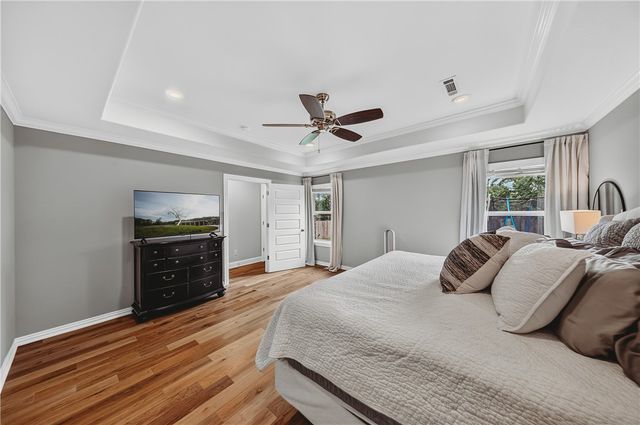 5803 W Poison Springs Drive, Fayetteville, AR 72704