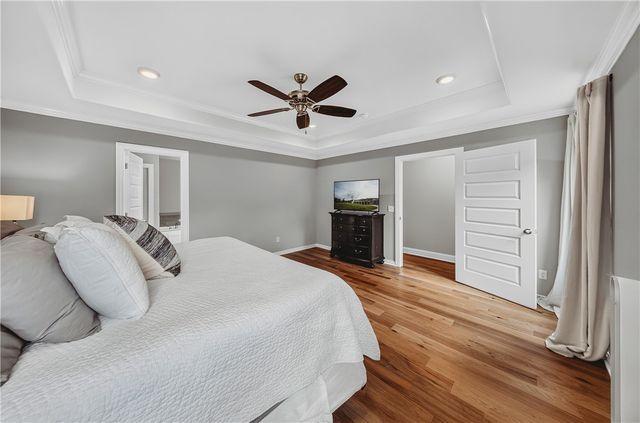 5803 W Poison Springs Drive, Fayetteville, AR 72704