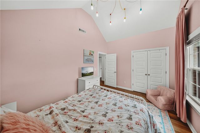 5803 W Poison Springs Drive, Fayetteville, AR 72704
