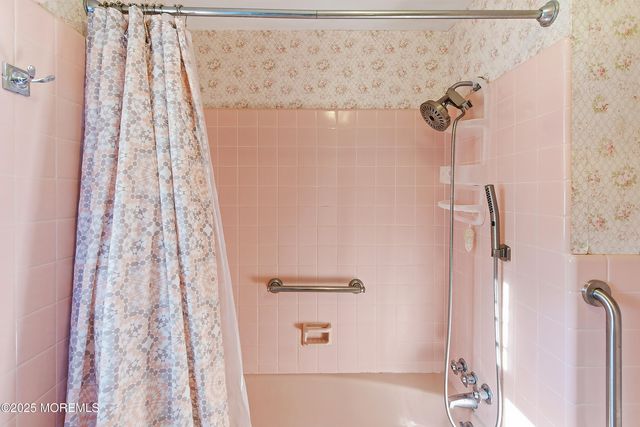 204 Neptune Place, Sea Girt, NJ 08750