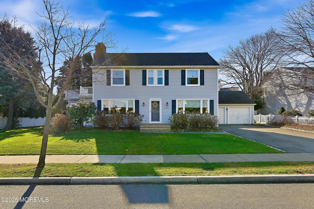 204 Neptune Place, Sea Girt, NJ 08750
