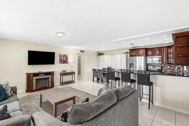 4850 NW 4th Street A, Delray Beach, FL 33445