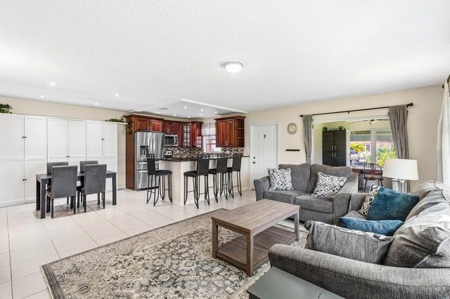 4850 NW 4th Street A, Delray Beach, FL 33445