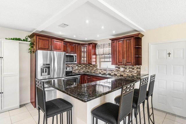 4850 NW 4th Street A, Delray Beach, FL 33445