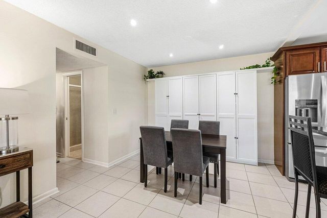 4850 NW 4th Street A, Delray Beach, FL 33445