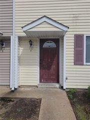 159 Delmar Ln Apt E, Newport News, VA 23602