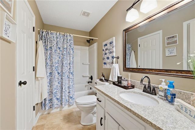 3312 S Prescott Avenue, Blue Springs, MO 64015