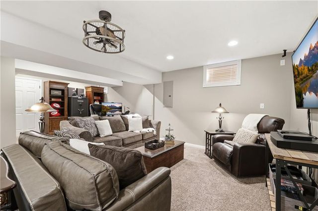 3312 S Prescott Avenue, Blue Springs, MO 64015