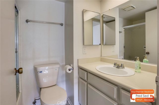 11350 Foothill, Lakeview Terrace, CA 91342