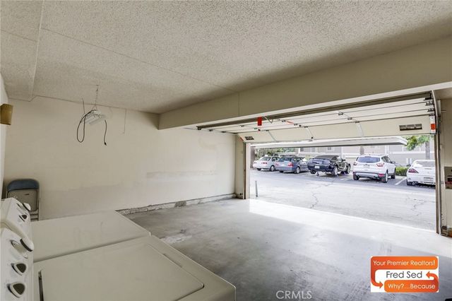 11350 Foothill, Lakeview Terrace, CA 91342