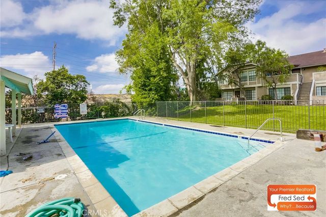 11350 Foothill, Lakeview Terrace, CA 91342