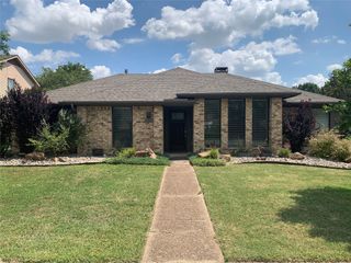 1670 Glencairn Lane, Lewisville, TX 75067