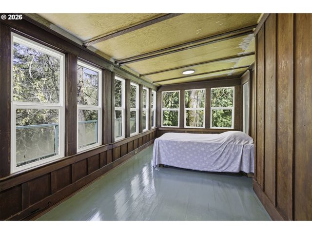 3419 Sw DOSCH Rd, Portland, OR 97239