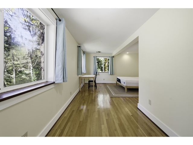 3419 Sw DOSCH Rd, Portland, OR 97239