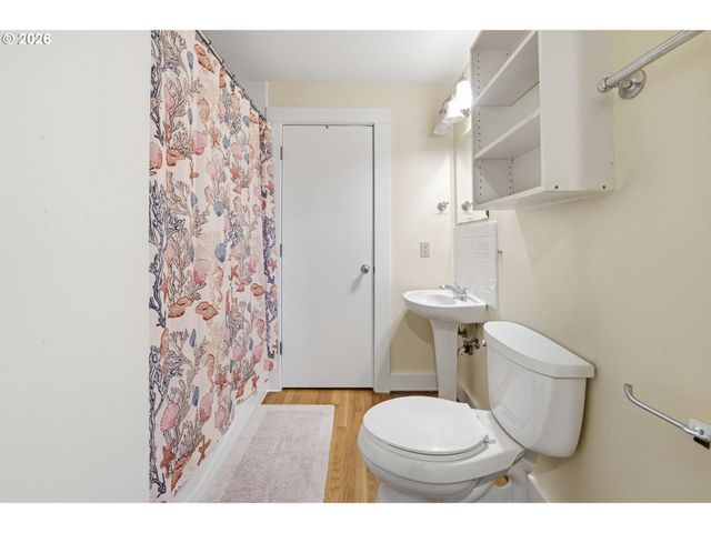3419 Sw DOSCH Rd, Portland, OR 97239