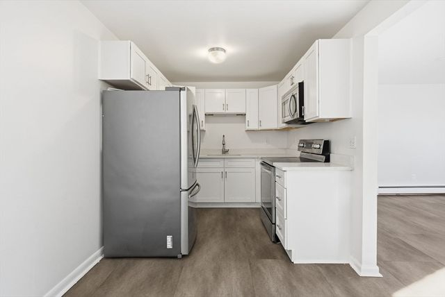 124 Addison St 15, Chelsea, MA 02150