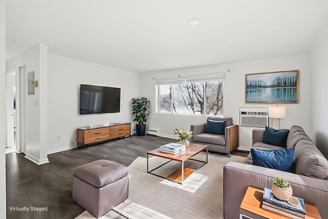 124 Addison St 15, Chelsea, MA 02150