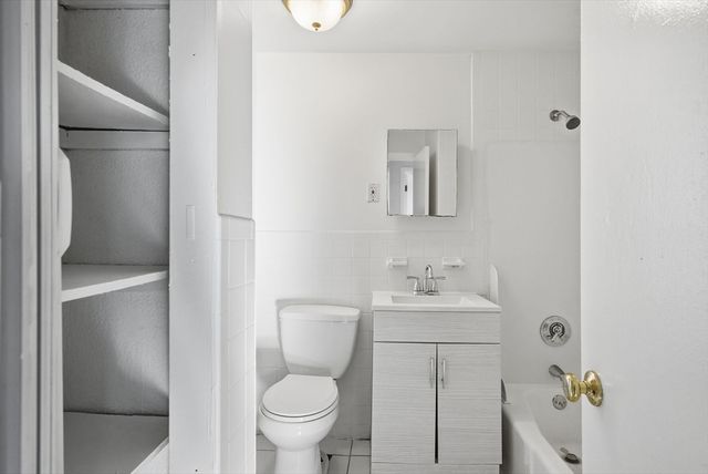 124 Addison St 15, Chelsea, MA 02150