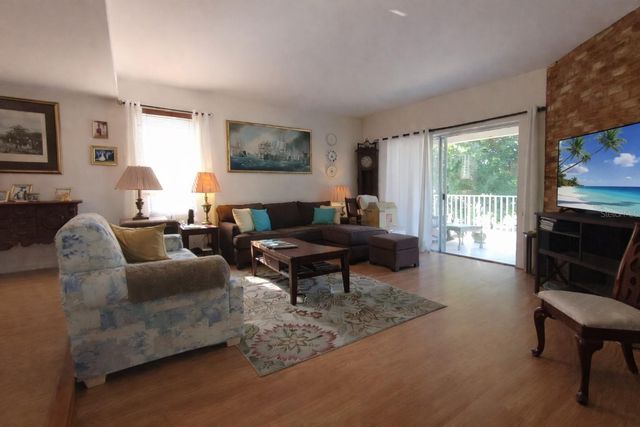 255 CAPRI CIRCLE N 17, Treasure Island, FL 33706