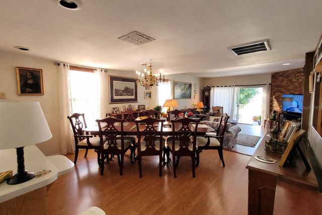 255 CAPRI CIRCLE N 17, Treasure Island, FL 33706
