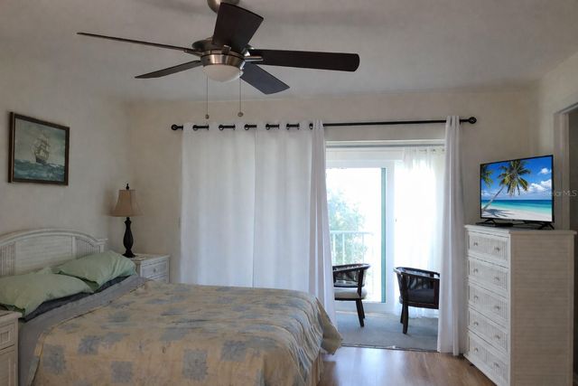 255 CAPRI CIRCLE N 17, Treasure Island, FL 33706