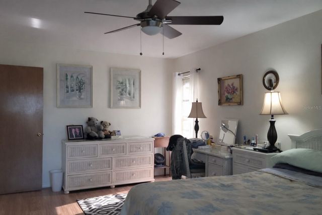 255 CAPRI CIRCLE N 17, Treasure Island, FL 33706