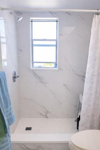 255 CAPRI CIRCLE N 17, Treasure Island, FL 33706