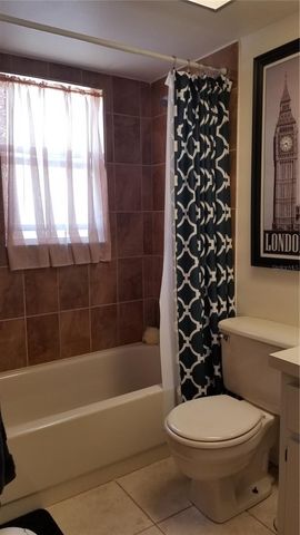 255 CAPRI CIRCLE N 17, Treasure Island, FL 33706